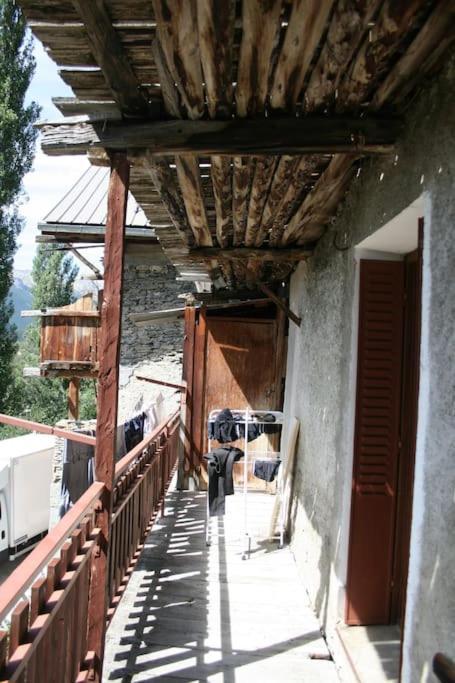 Chalet Avec Vue Sur Le Fort De Chateau Queyras Εξωτερικό φωτογραφία